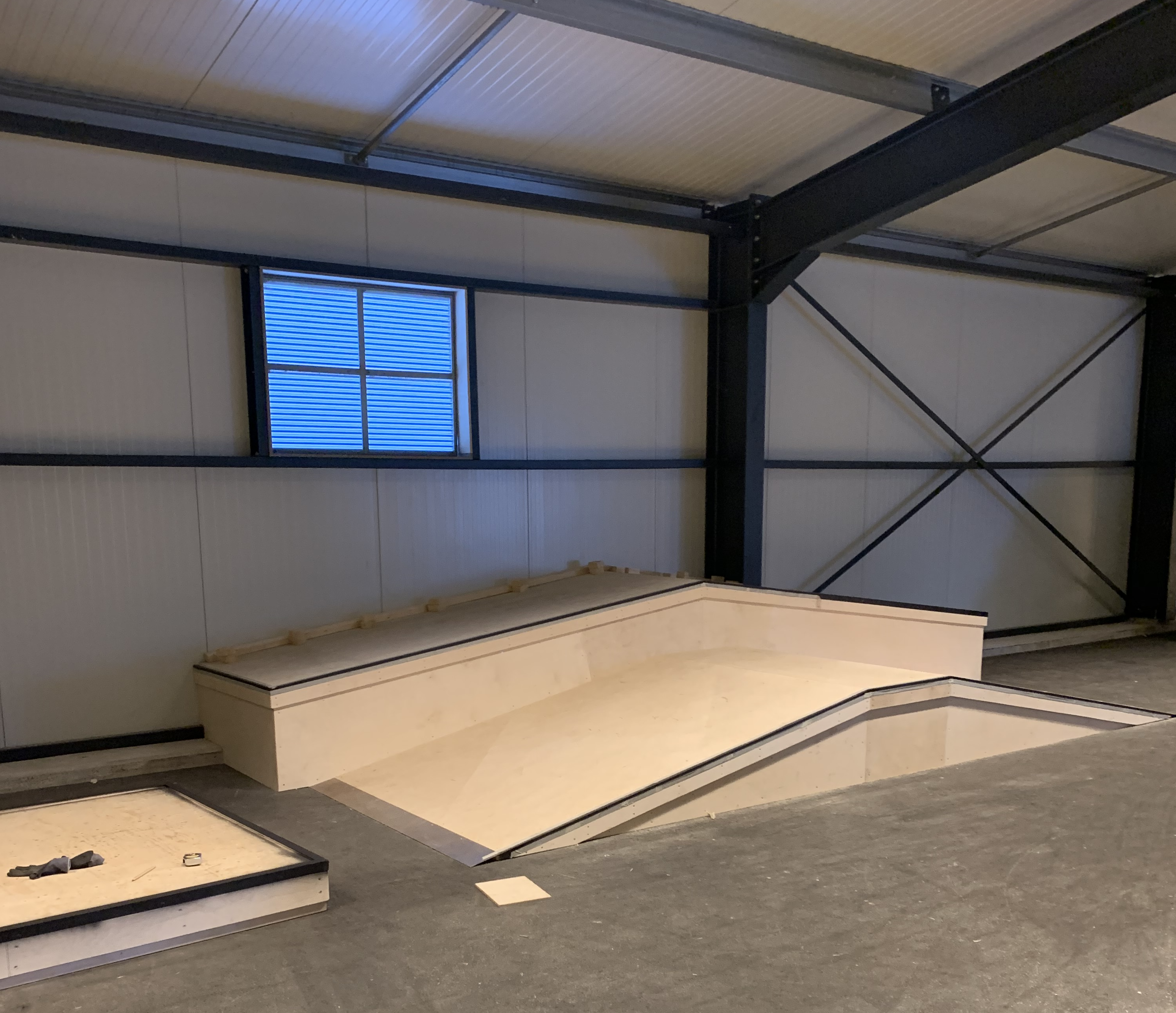 Skatepark Haarlem bouw obstakels mei 2020